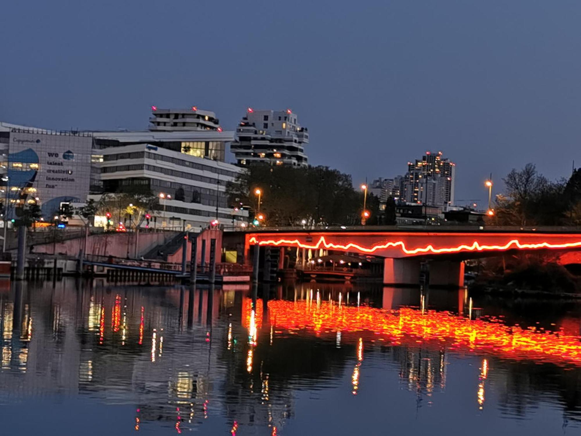 Logement Vue Sur La Seine Boulogne-Billancourt Ngoại thất bức ảnh
